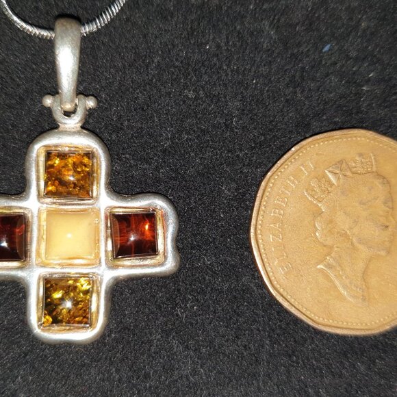 Vintage 1.5’’ Mosaic Baltic Amber Sterling Silver Cross Pendant Necklace - Picture 7 of 11
